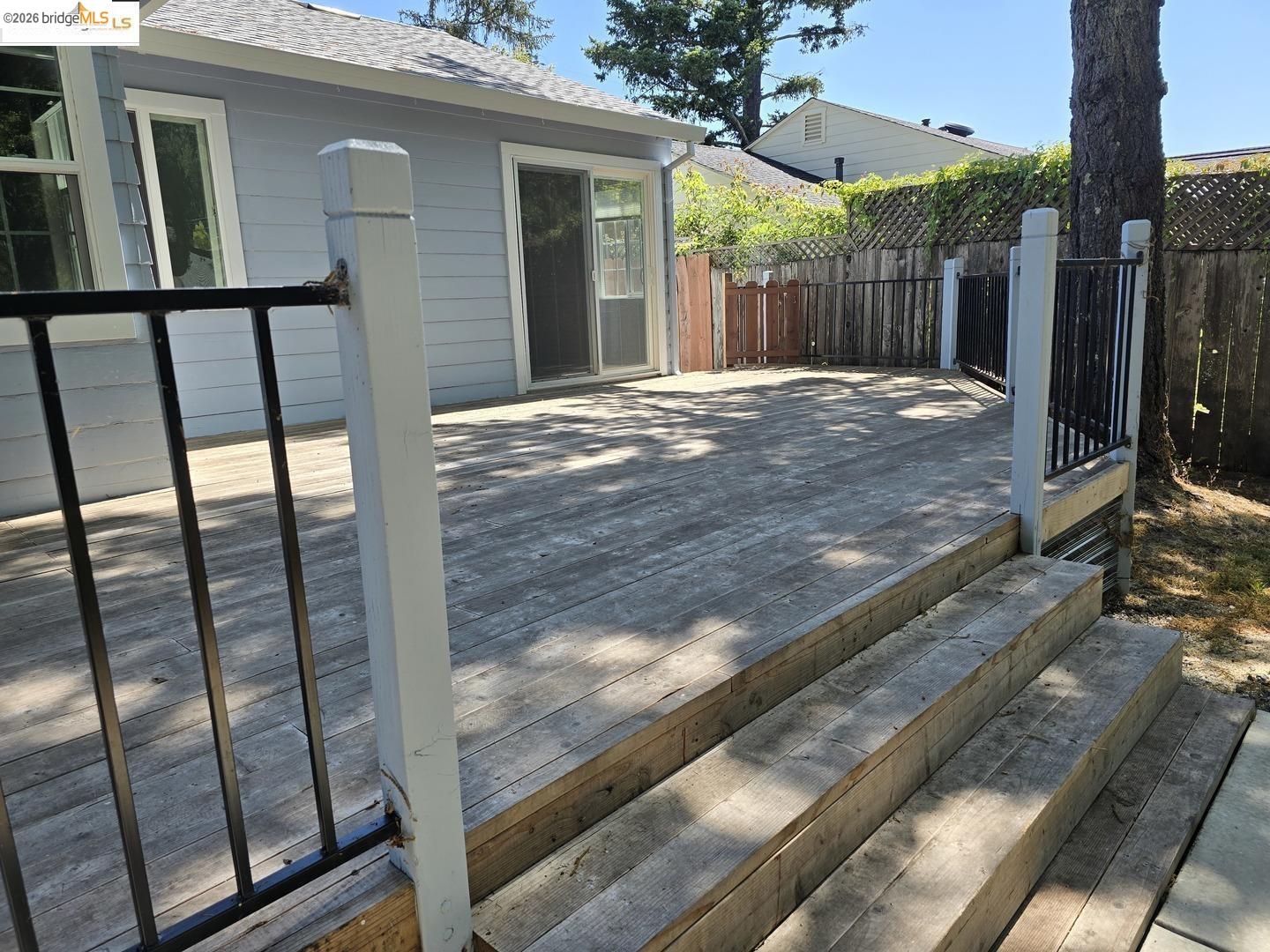 241 Humboldt Street San Rafael, CA 94901 - Photo 24 of 32 a view of backyard with wooden fence