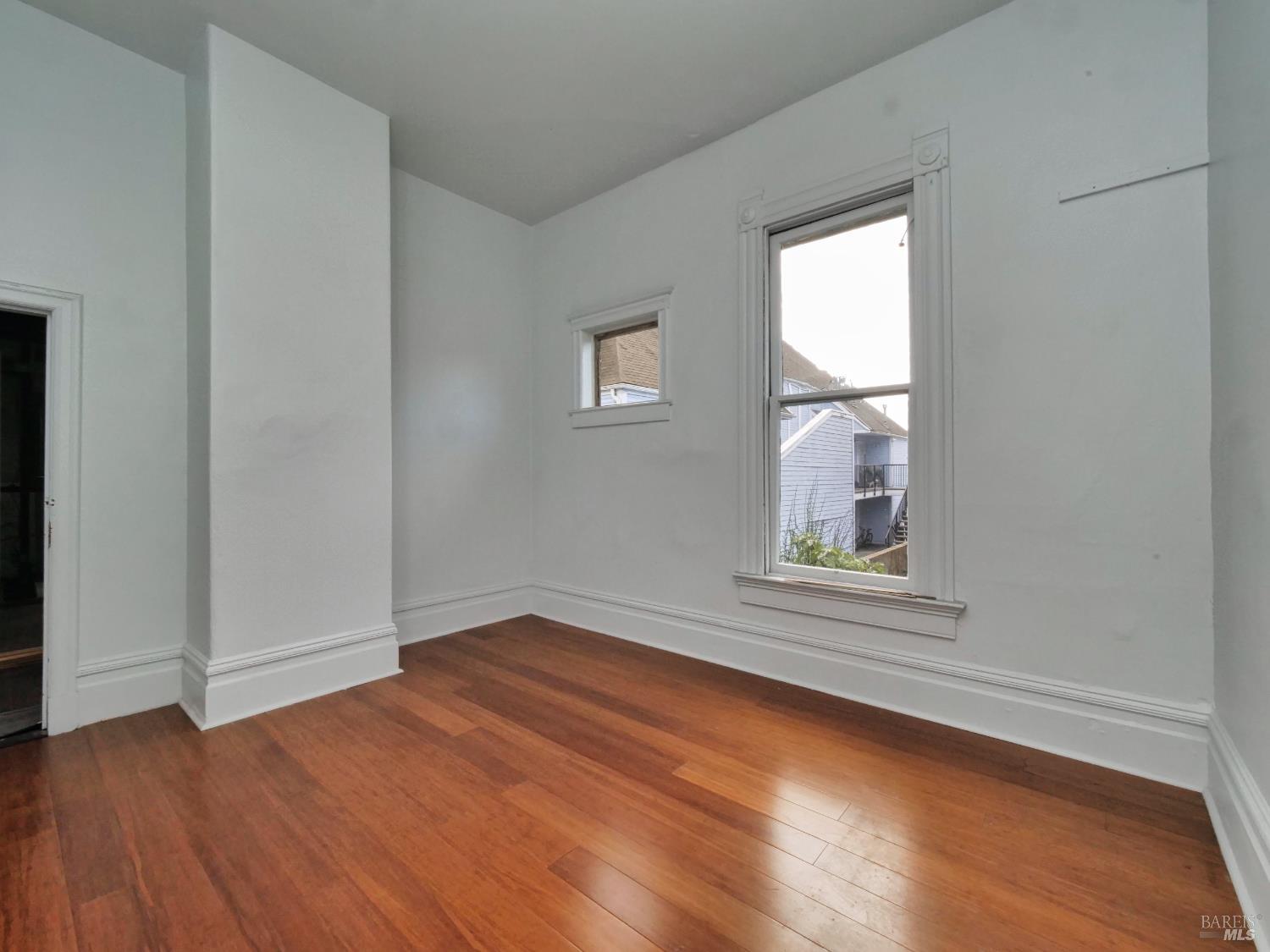 1014 Castro Street Oakland, CA 94607 - Photo 6 of 33