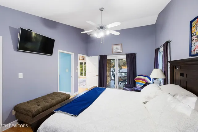 $1,600,000 | 236 Norris Shores Lane, Sharps Chapel, TN 37866