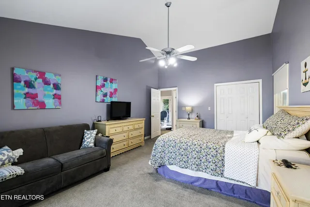 $1,600,000 | 236 Norris Shores Lane, Sharps Chapel, TN 37866