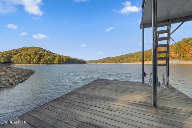 $1,600,000 | 236 Norris Shores Lane, Sharps Chapel, TN 37866