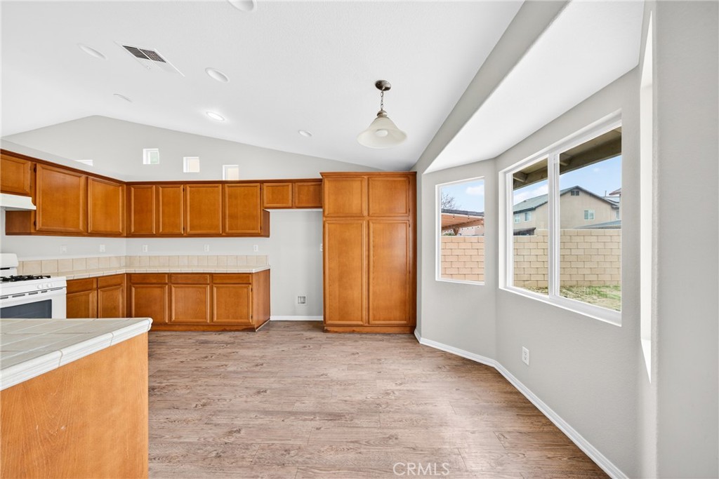 2018 East Jenner Street Lancaster, CA 93535 - Photo 12 of 39