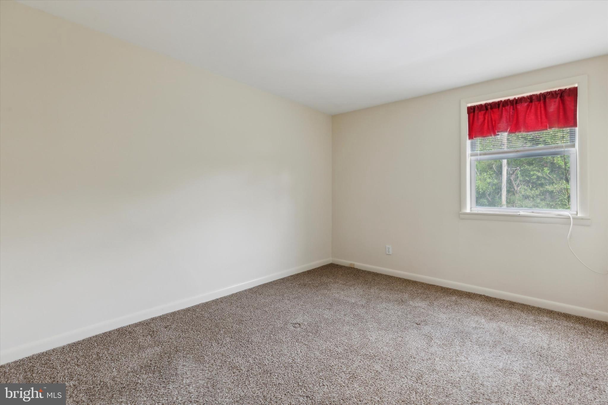 23 Windsor Road, Unit 2 Glenside, PA 19038 - Photo 6 of 14