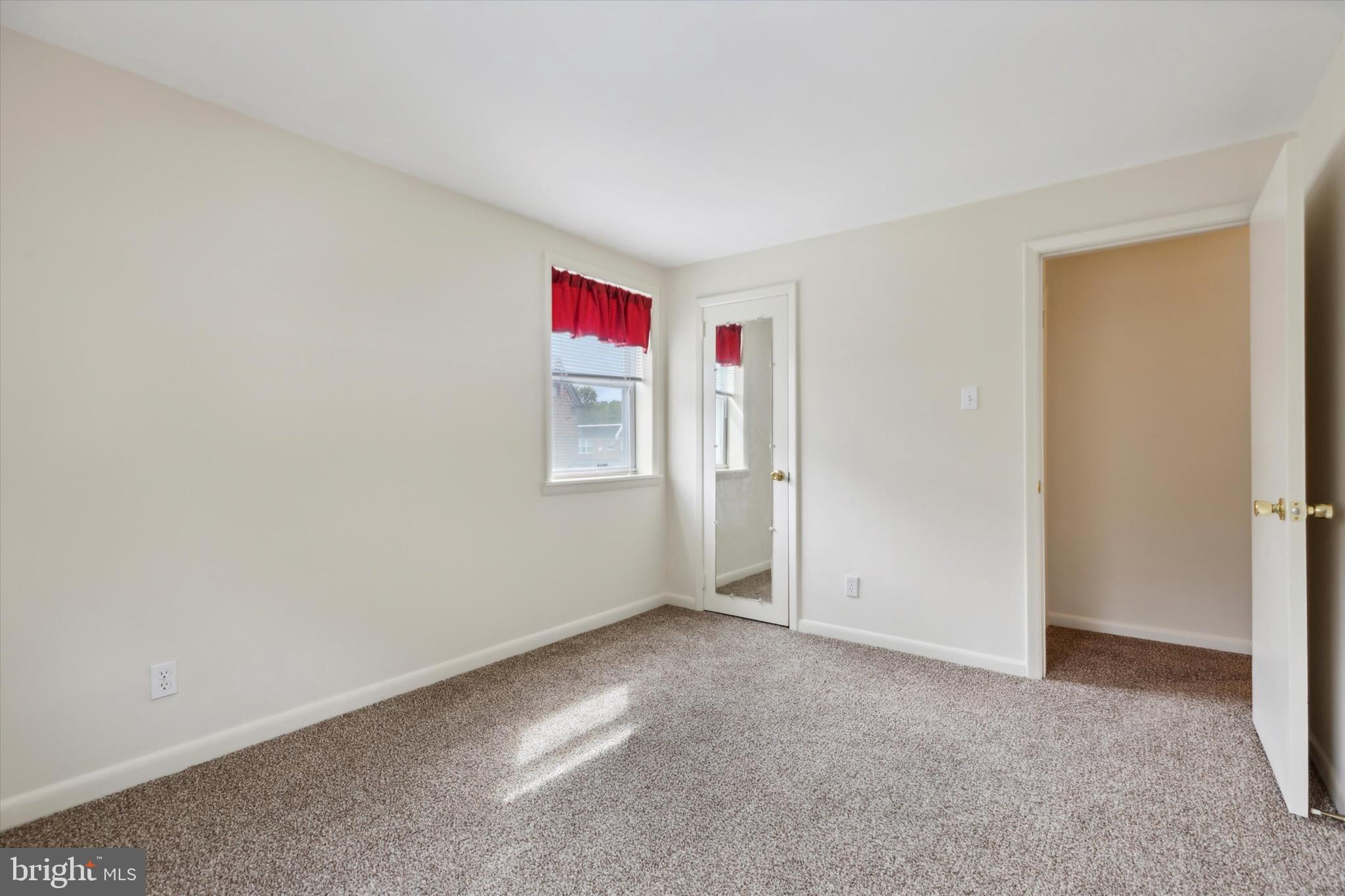 23 Windsor Road, Unit 2 Glenside, PA 19038 - Photo 8 of 14