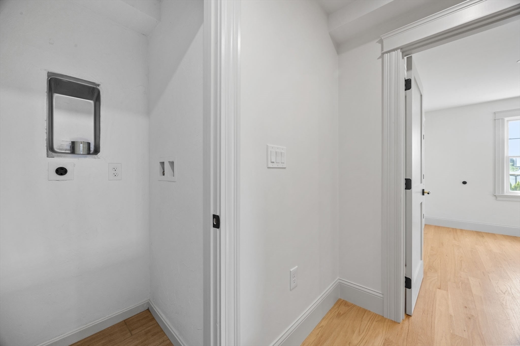 9 Swan Street, Unit 3 Beverly, MA 01915 - Photo 25 of 36