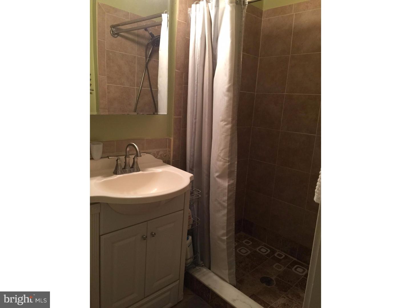 216 Glencoe Road Upper Darby, PA 19082 - Photo 8 of 14 Master Bathroom
