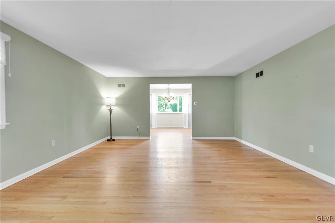 430 Macada Road Bethlehem, PA 18017 - Photo 15 of 45