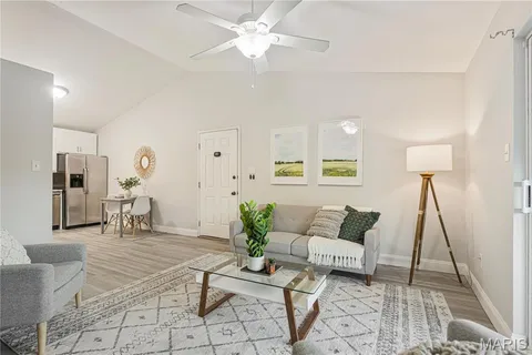 $165,000 | 7519 Triwoods Drive, Unit K, Shrewsbury, MO 63119