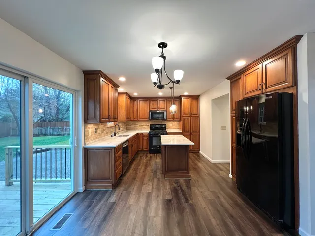 $650,000 | 2741 Gateshead Drive, Naperville, IL 60564