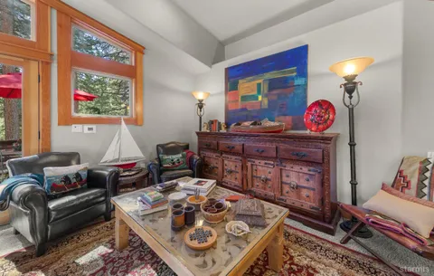 $1,595,000 | 962 Modesto Avenue, South Lake Tahoe, CA 96150