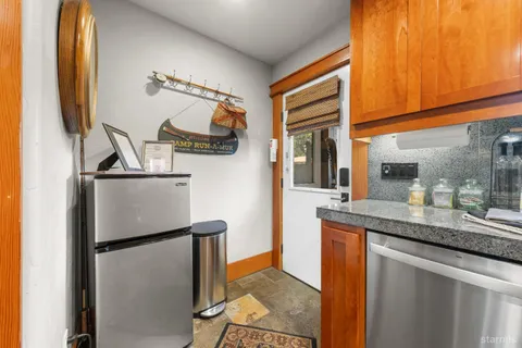 $1,595,000 | 962 Modesto Avenue, South Lake Tahoe, CA 96150