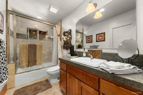 $1,595,000 | 962 Modesto Avenue, South Lake Tahoe, CA 96150