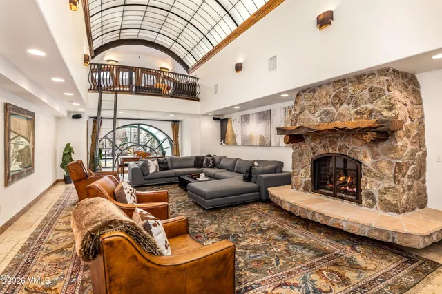 $6,500,000 | 12 Vail Road, Unit R8, Vail, CO 81657