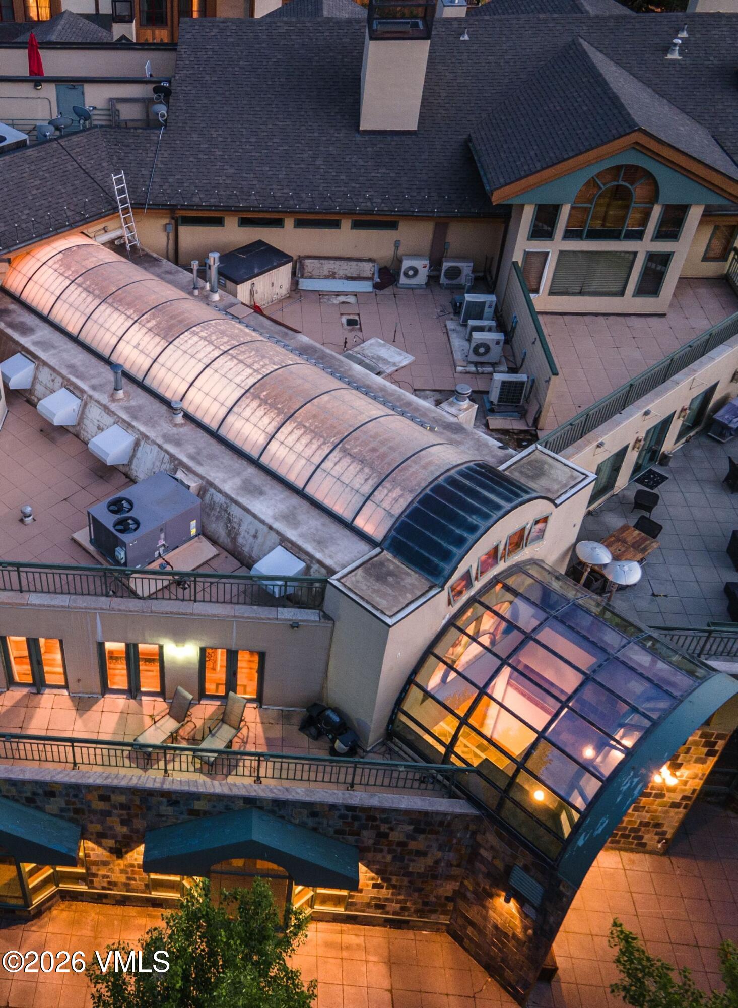 12 Vail Road, Unit R8 Vail, CO 81657 - Photo 32 of 41