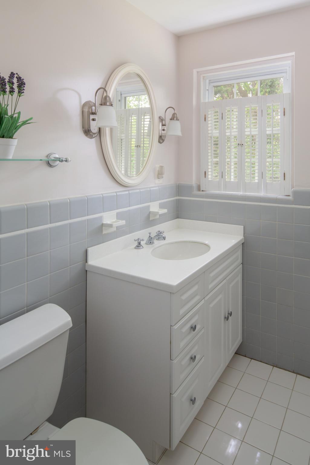 819 Wickfield Road Wynnewood, PA 19096 - Photo 22 of 37 Master Bathroom.