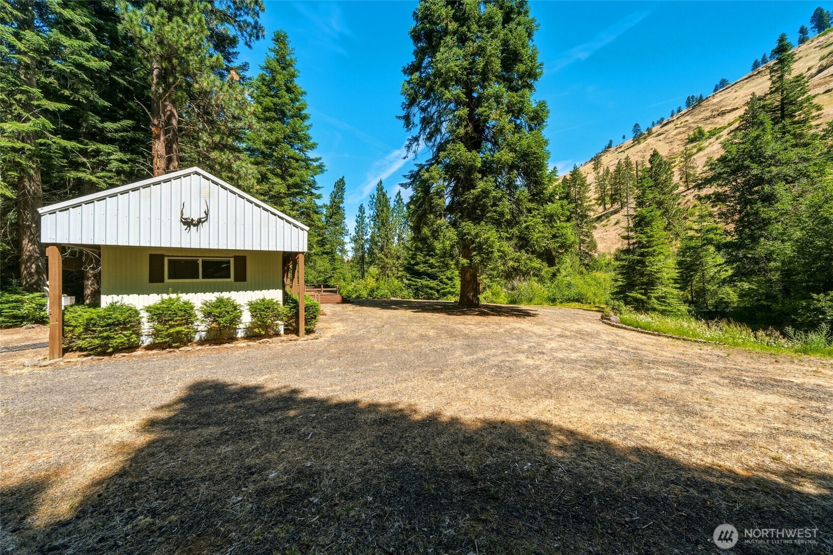 1323 North Touchet Road Dayton, WA 99328 - Photo 17 of 37