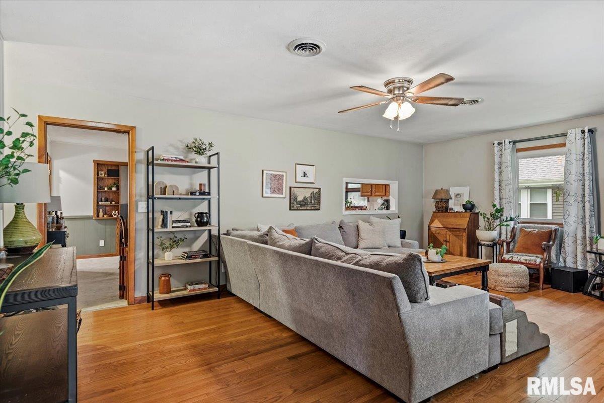 3300 South 2nd Street Springfield, IL 62703 - Photo 6 of 49