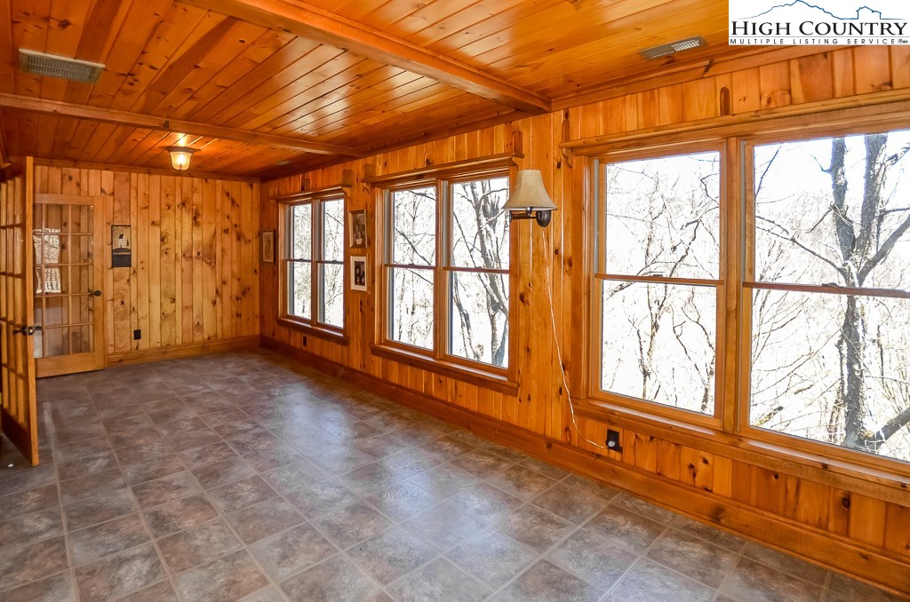 2385 Georges Gap Road Vilas, NC 28692 - Photo 13 of 48 Gallery Image 13