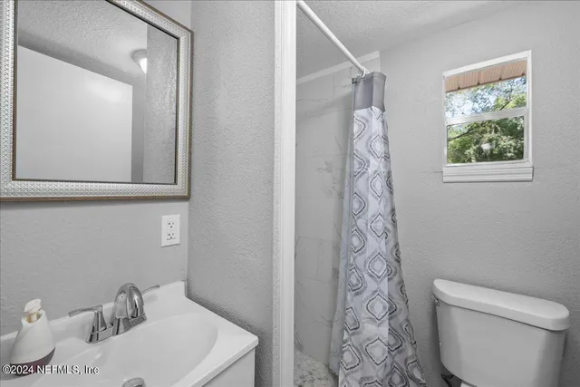 $250,000 | 113 Bluegill Drive, Interlachen, FL 32148