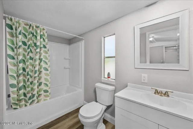 $250,000 | 113 Bluegill Drive, Interlachen, FL 32148