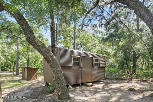 $250,000 | 113 Bluegill Drive, Interlachen, FL 32148