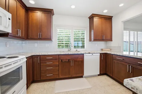 $599,999 | 17458 Plaza Animado, Unit 127, San Diego, CA 92128