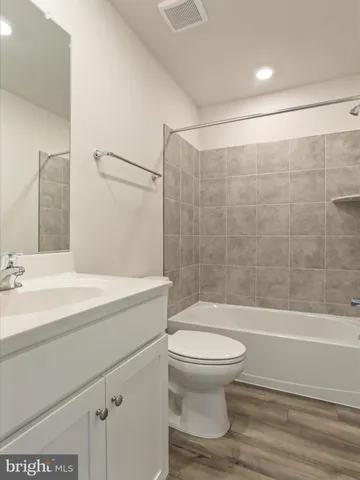 $1,800 | 331 Sandy Btm Circle, Ranson, WV 25438