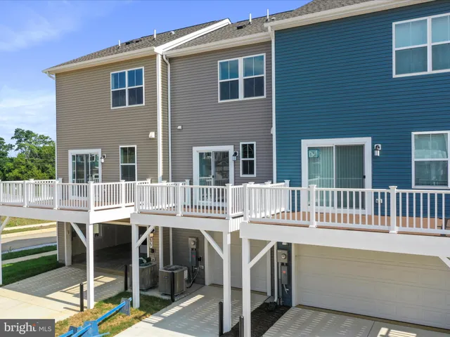 $1,800 | 331 Sandy Btm Circle, Ranson, WV 25438