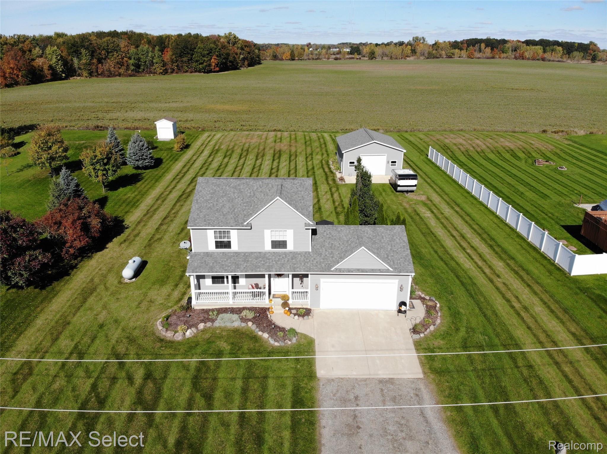 8192 Cook Road 03.JPG