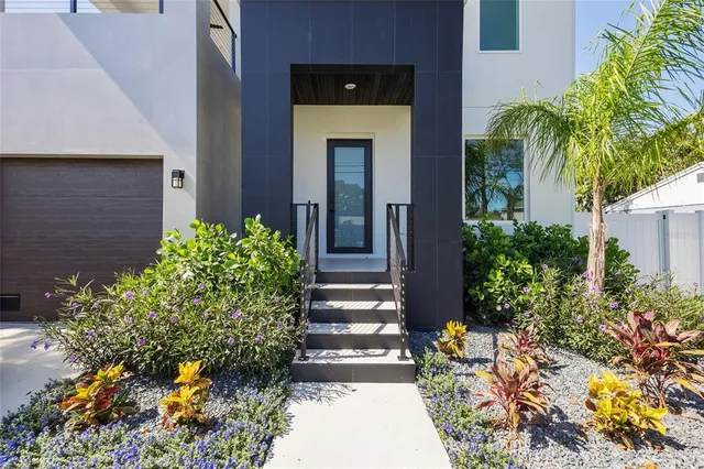 $1,590,000 | 4604 West Euclid Avenue, Tampa, FL 33629