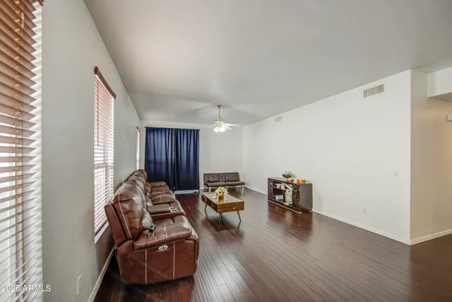 $2,000 | 8317 North 61st Lane, Glendale, AZ 85302