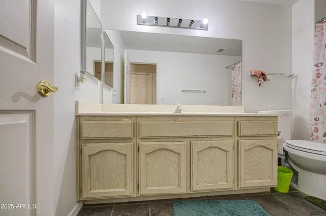 $2,000 | 8317 North 61st Lane, Glendale, AZ 85302