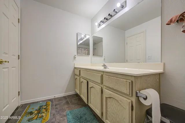 $2,000 | 8317 North 61st Lane, Glendale, AZ 85302