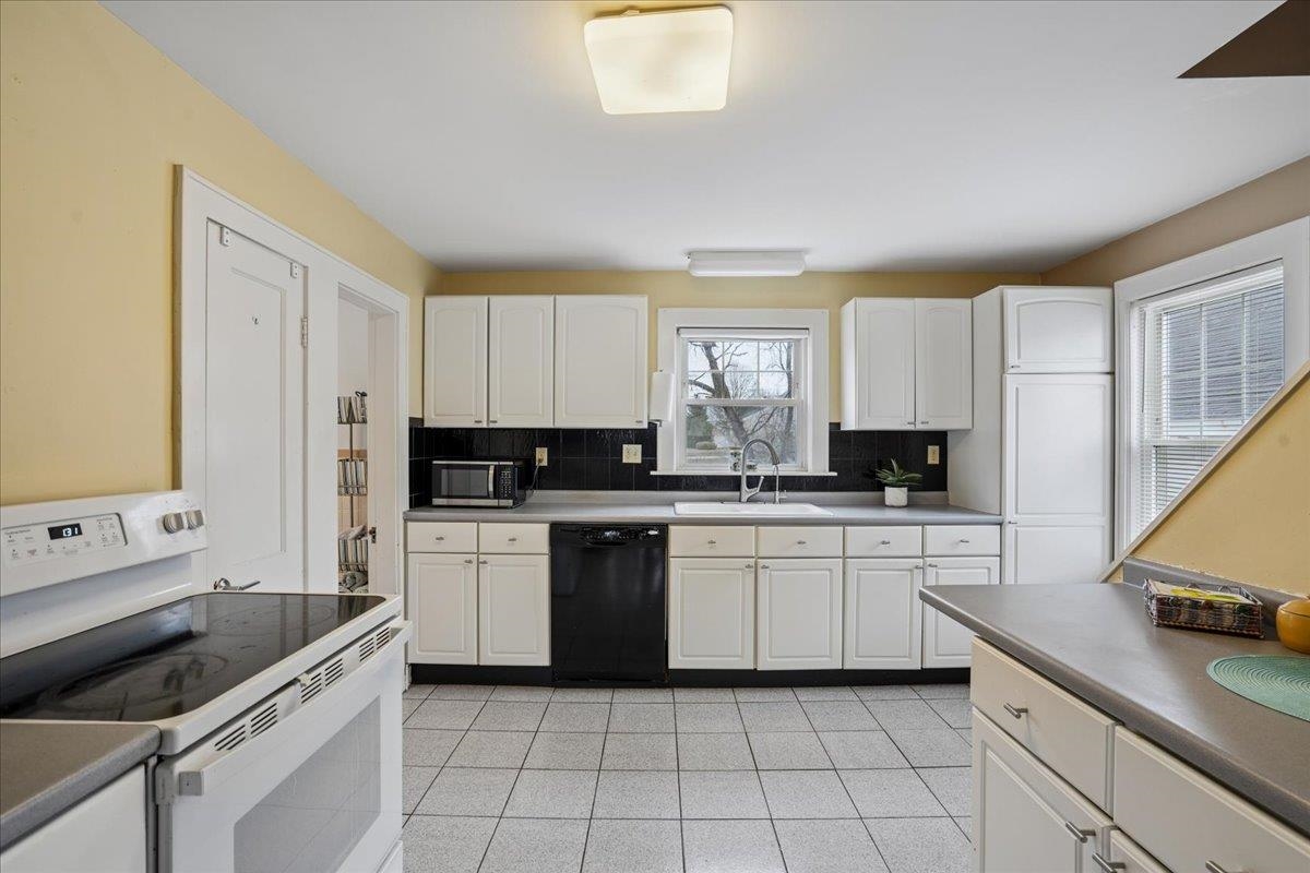 101 Avon Street Manchester, NH 03102 - Photo 16 of 44