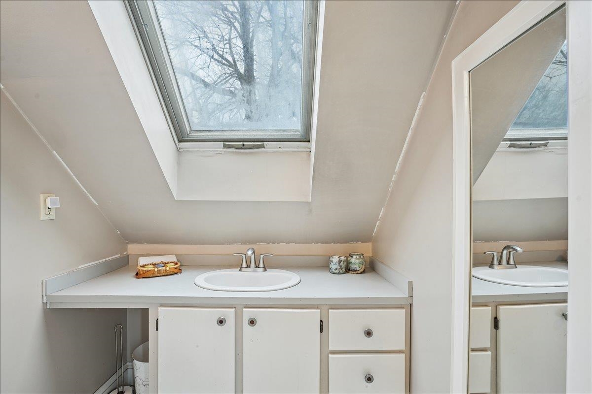 101 Avon Street Manchester, NH 03102 - Photo 27 of 44