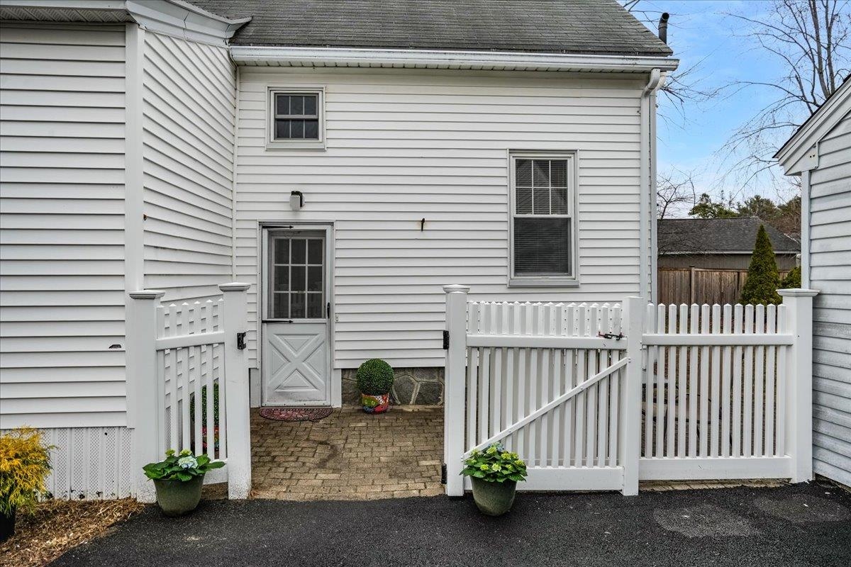 101 Avon Street Manchester, NH 03102 - Photo 36 of 44