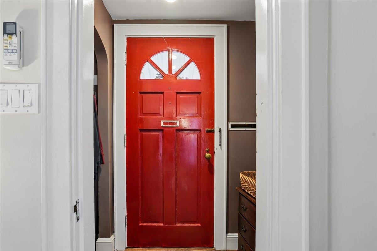 101 Avon Street Manchester, NH 03102 - Photo 4 of 44