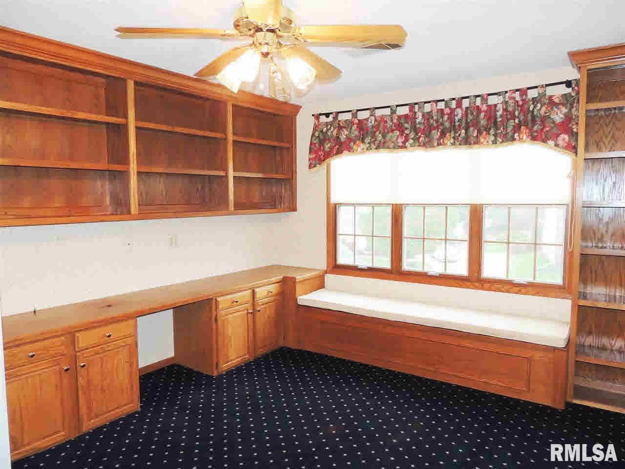 2553 Lincoln Road Bettendorf, IA 52722 - Photo 18 of 24 Gallery Image 18