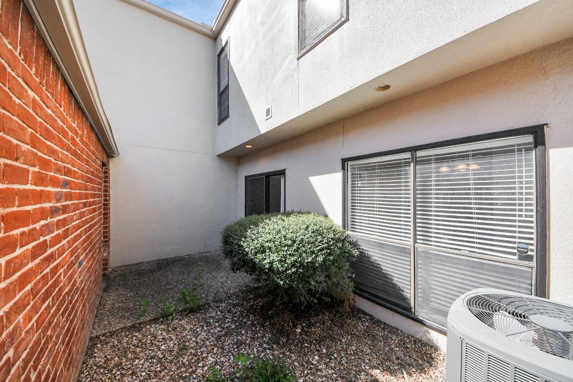 2468 Bering Drive Houston, TX 77057 - Photo 29 of 30 Private patio area ideal for morning coffee or quiet evenings outdoors.
