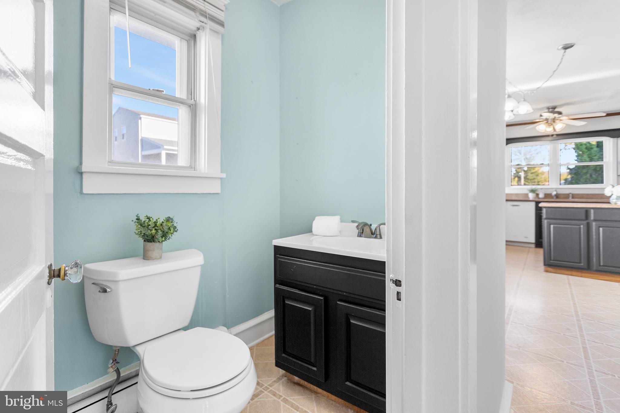 107 South Sproul Road Broomall, PA 19008 - Photo 10 of 23 Powder Room
