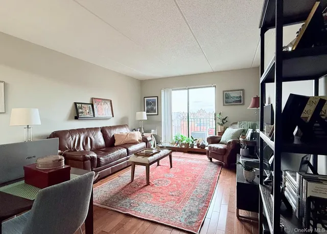 $2,675 | 123 Mamaroneck Avenue, Unit 618, Mamaroneck, NY 10543