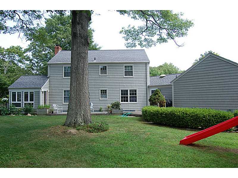 15 Lee Road Barrington, RI 02806 - Photo 18 of 18 Exterior Front.