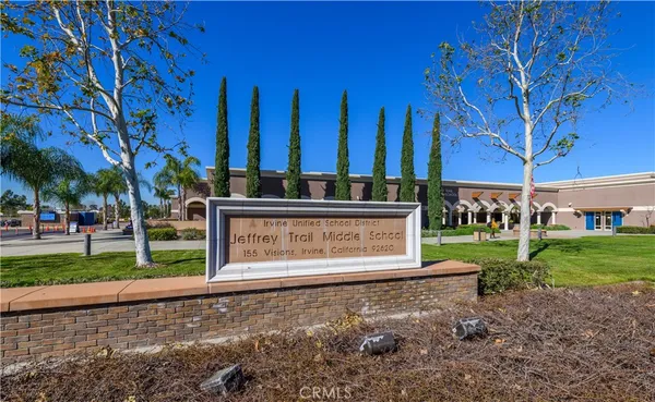 $1,748,000 | 79 Island Coral, Irvine, CA 92620