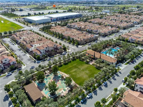 $1,748,000 | 79 Island Coral, Irvine, CA 92620