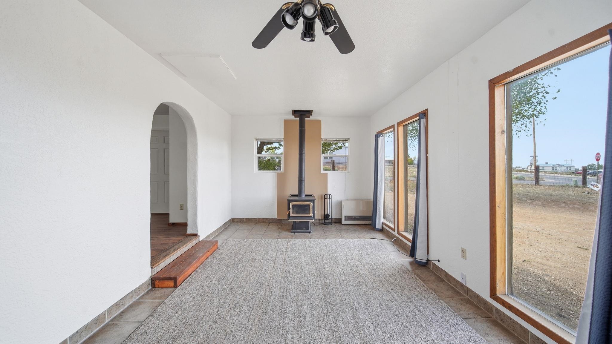 227 Herdner Road Taos, NM 87571 - Photo 8 of 35 Gallery Image 8