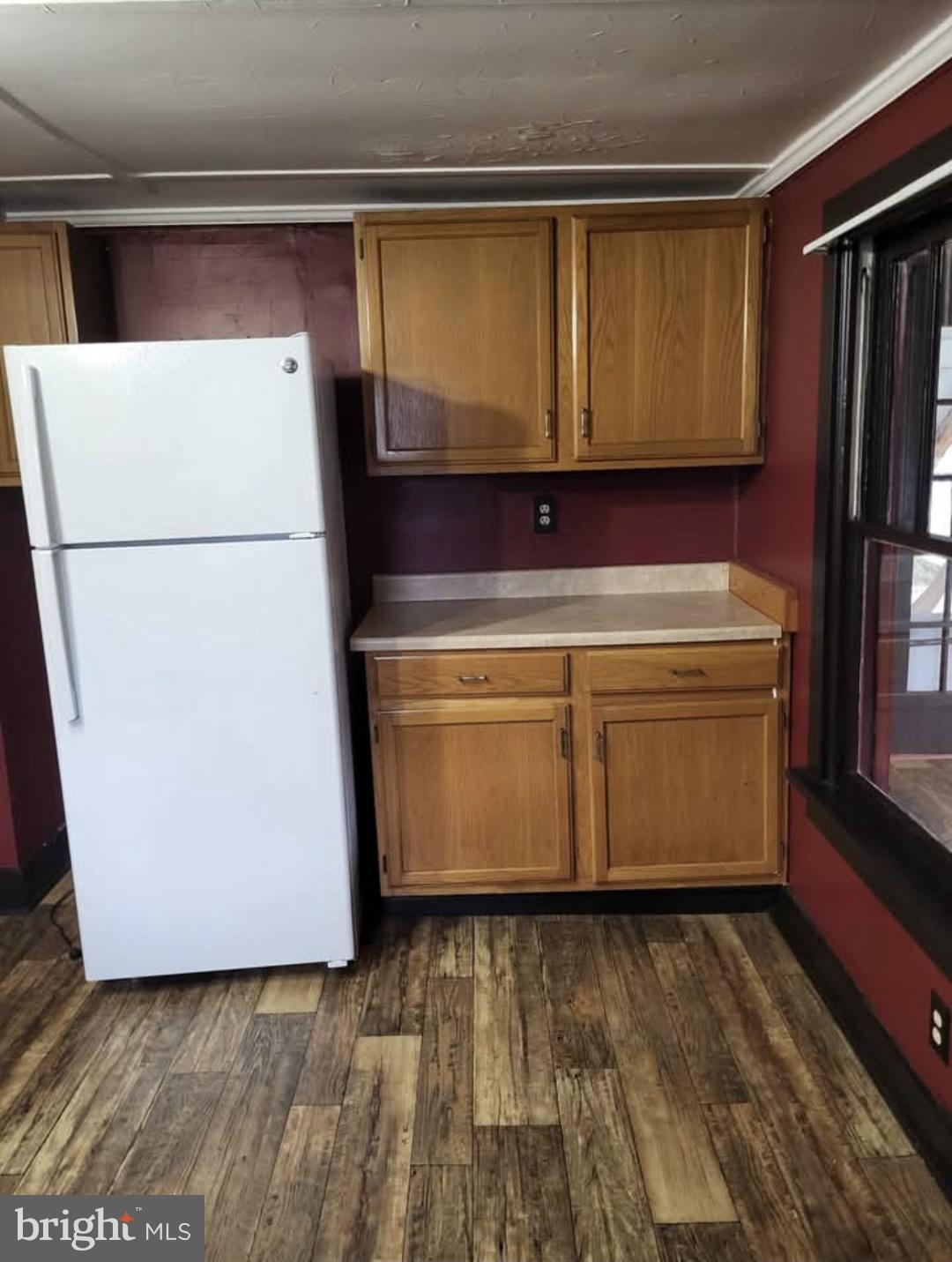 1130 Moore Street Huntingdon, PA 16652 - Photo 10 of 17 Upstairs unit kitchen