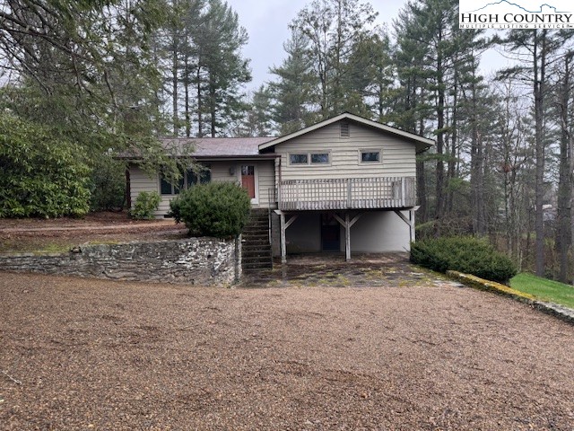 115 Edgewood Path Blowing Rock, NC 28605 - Photo 2 of 13