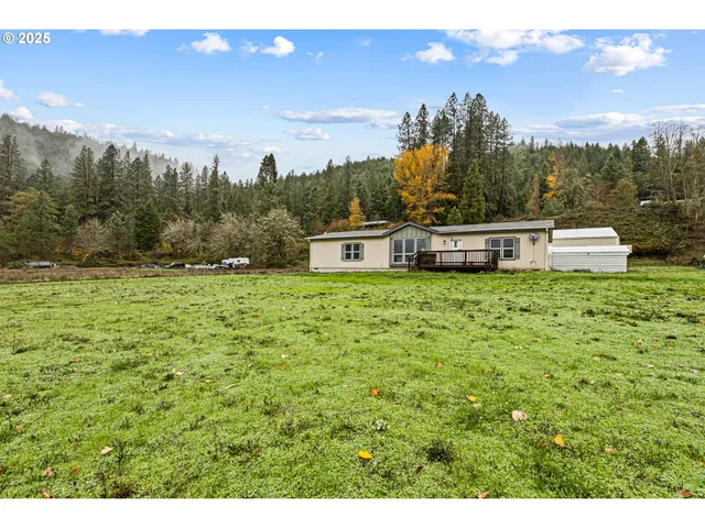 $300,000 | 22170 Tiller Trail Highway, Days Creek, OR 97429