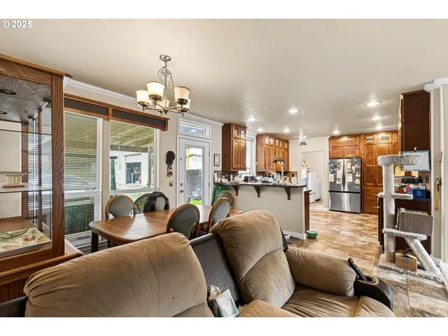 $300,000 | 22170 Tiller Trail Highway, Days Creek, OR 97429