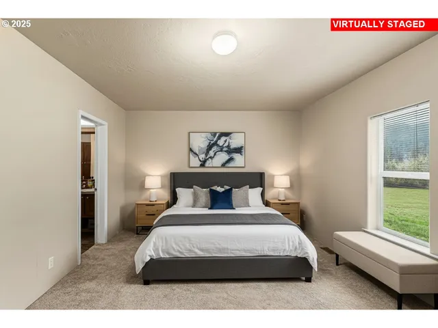 $300,000 | 22170 Tiller Trail Highway, Days Creek, OR 97429